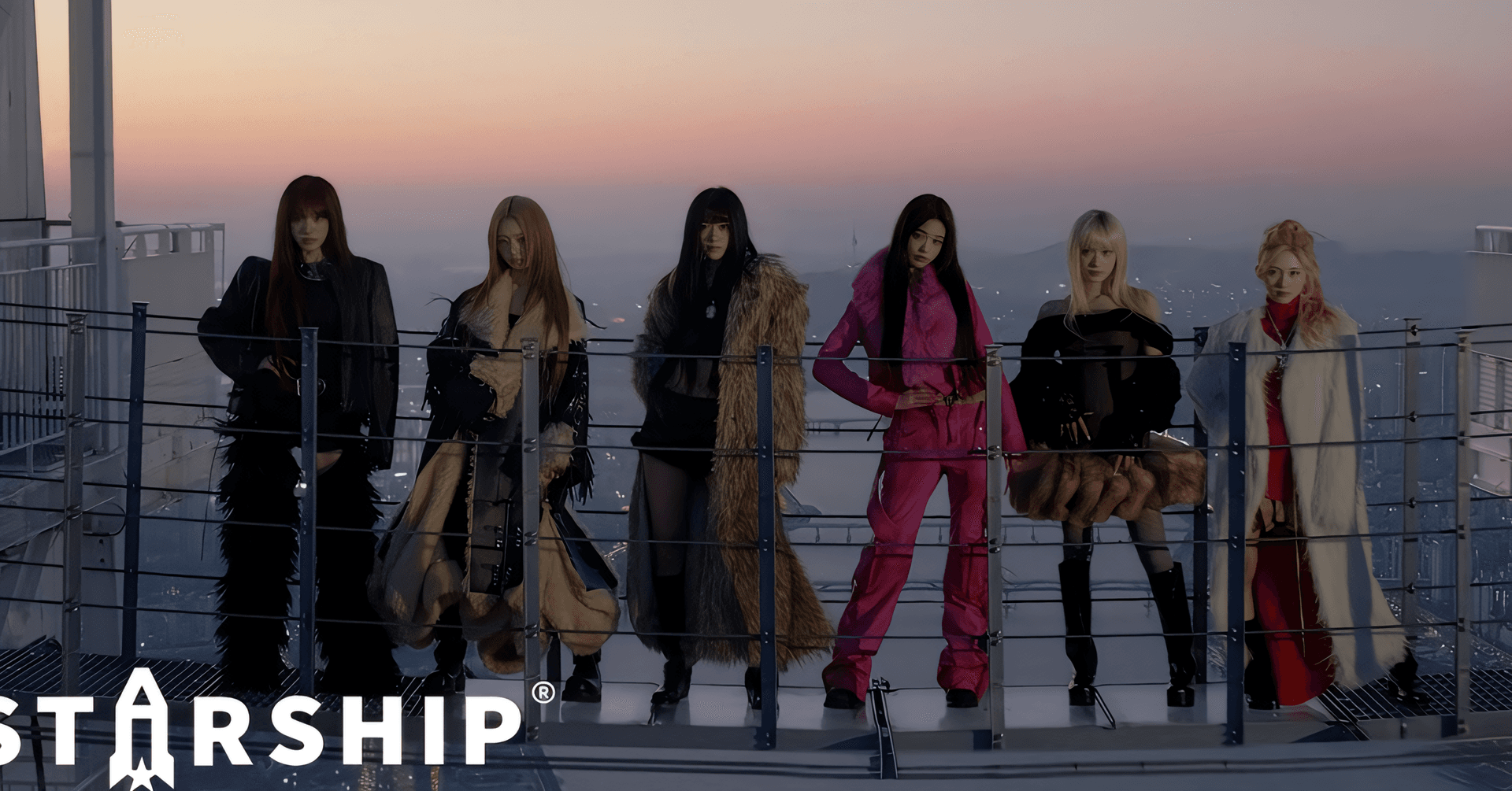 IVE celebra que todas sus integrantes cumplen 20 anos con una ceremonia de graduacion antes del comeback de REVIVE+