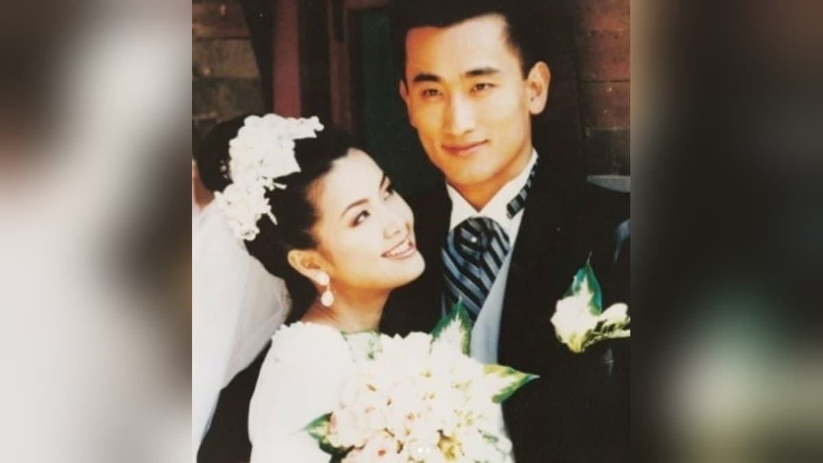 Shin Ae Ra y Cha In Pyo celebran 31 años de matrimonio con el dúo más emotivo en casa