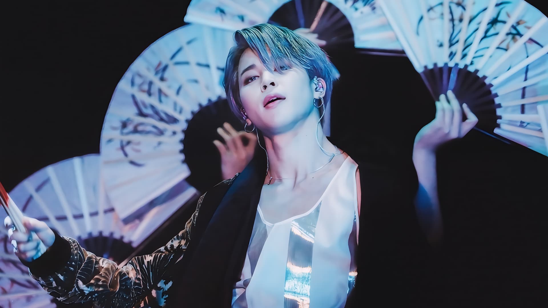 Fans enloquecen con la escena de 1 segundo de Jimin en el teaser de BTS ARIRANG