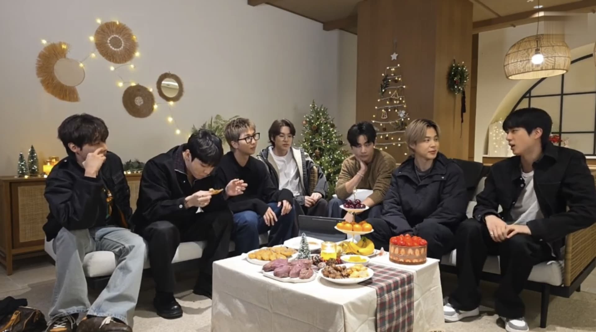 BTS lidera las clasificaciones de reputación de marca de cantantes de febrero 2026 mientras IVE asciende al segundo…