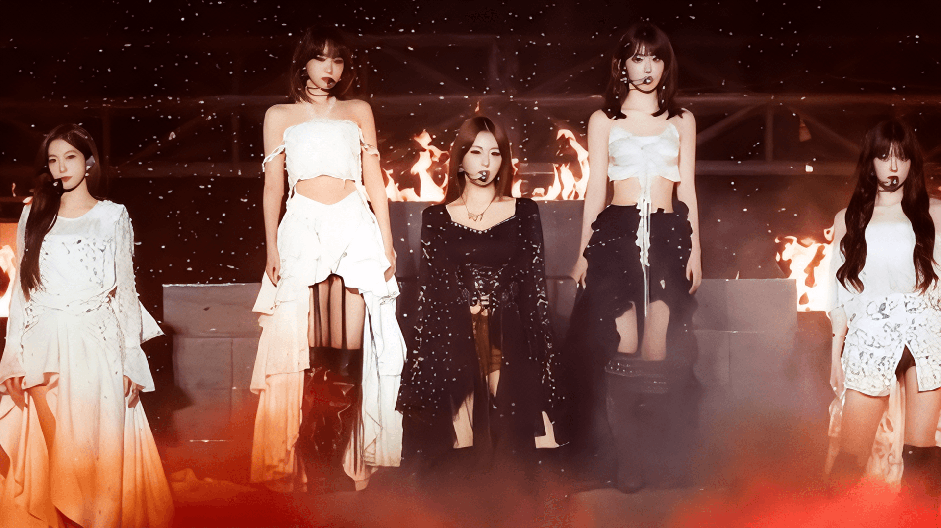 El concierto encore de LE SSERAFIM se vuelve viral: Chaewon y Sakura transforman bolsas de tela en prendas de moda