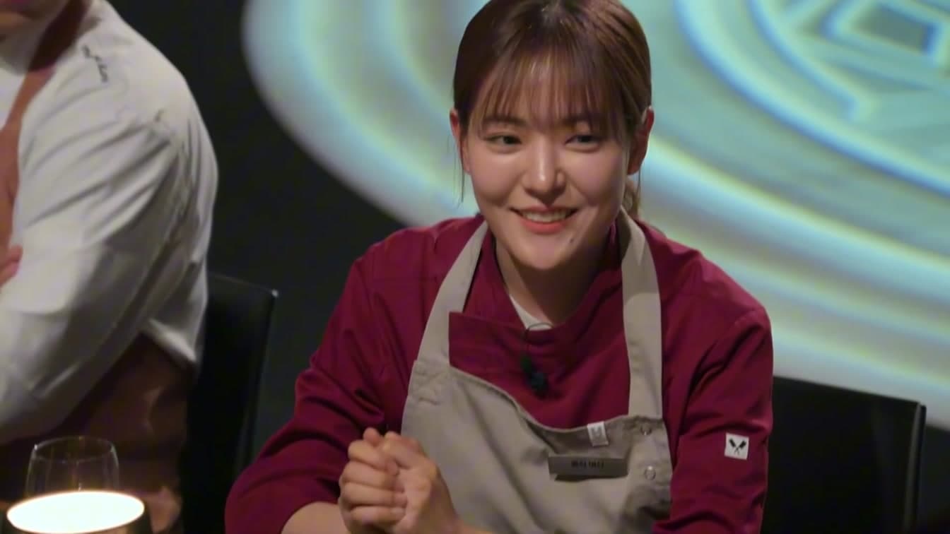 La estrella de 'Culinary Class Wars' de Netflix, la chef Park Eun-young, anuncia su boda en directo — esto es lo que…