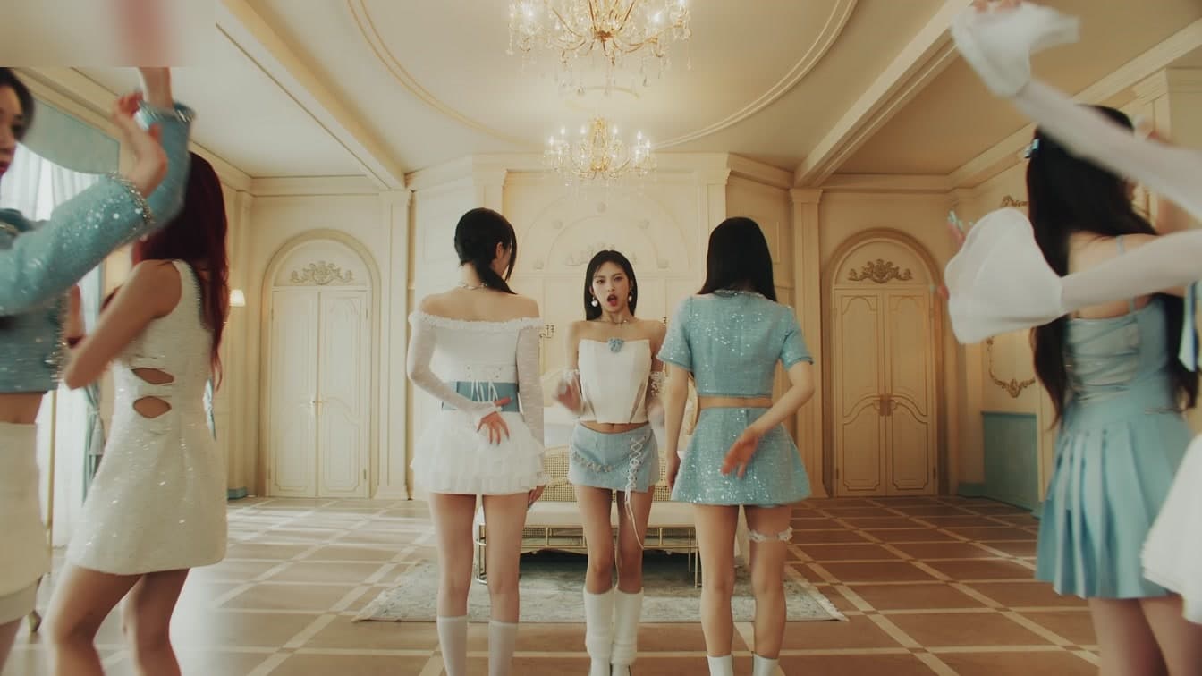 Cómo la Trainee de 13 Años de YG Señala el Mayor Cambio Industrial del K-pop